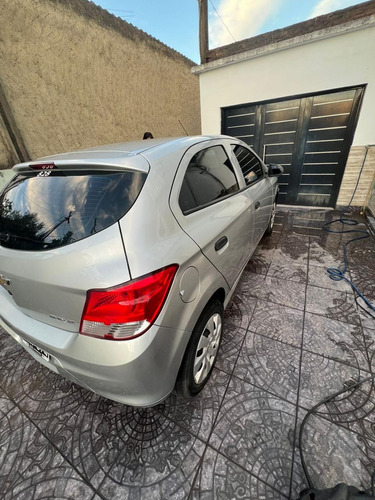 Chevrolet Onix 1.4 Lt