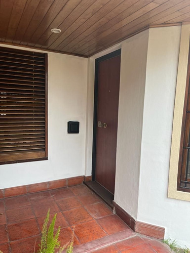 Imagen 3 de 18 de Venta Casa Chalet | Ituzaingo Norte