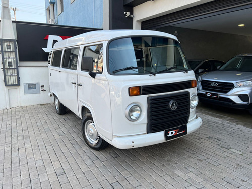 Volkswagen Kombi 1.4 MI STD LOTAÇÃO 8V FLEX 3P MANUAL
