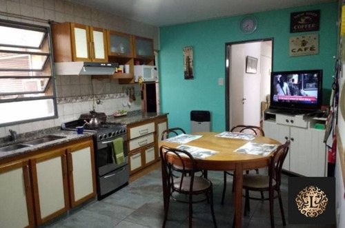 Imagen 7 de 9 de Departamento De 3 Dormitorios Con Cochera.