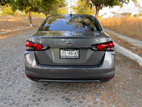 Imagen 5 de 12 de Nissan Versa 2021 1.6 Sense At
