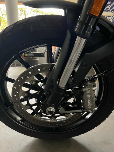 Ducati Scrambler Icon Dark 800