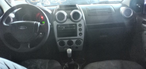 Imagem 10 de 12 de Ford Fiesta 2014 Hatch Se 1.0 Flex Completo - Novo
