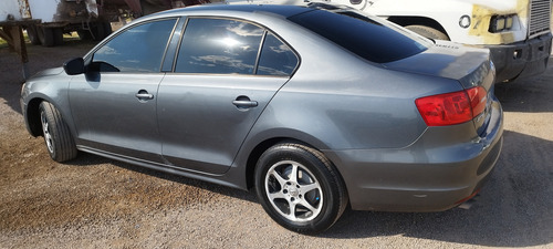 Volkswagen Jetta 2.0 At