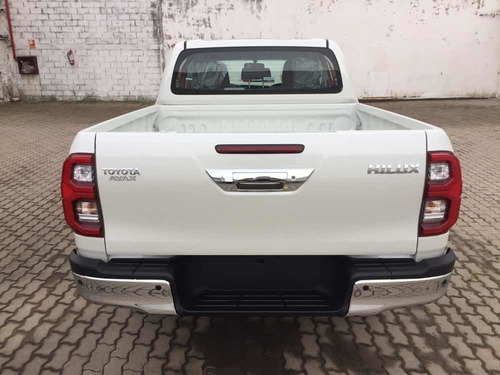 Toyota Hilux D/c Srv