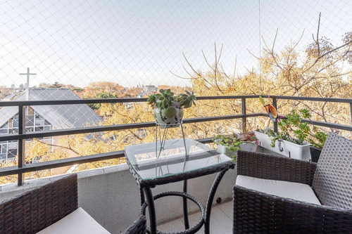 Imagen 2 de 19 de Venta 2 Ambientes Al Frente Con Cochera Olivos