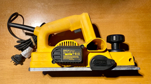 Cepillo Garlopa Electrico Dewalt D26676 580w Perfecto Estado