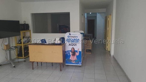 Estupendo Local Comercial, Que También Puede Ser De Uso Residencial-catia-mls #24-18526