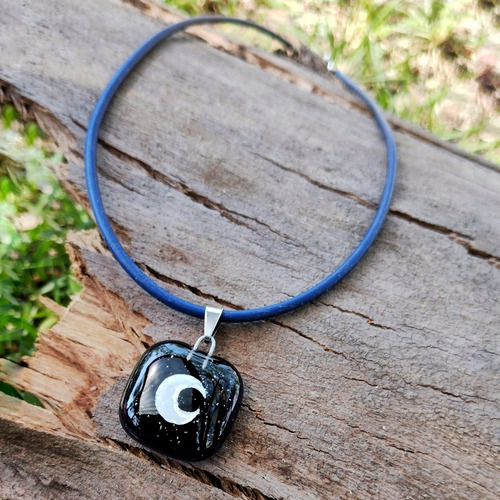 Imagen 2 de 5 de Collar Chico Luna Estelar