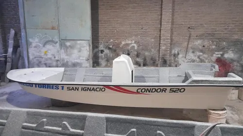 Lancha Tracker Condor 520 Base 1 Con Consola