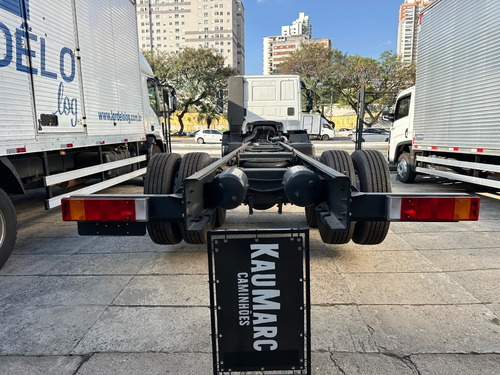 Iveco 24-280 Tector Ano 2023 0km 6x2 = 2425 2426 2429 2430