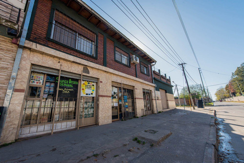 Imagen 24 de 26 de Casa + Locales + Deposito +cochera Vta En Bloque