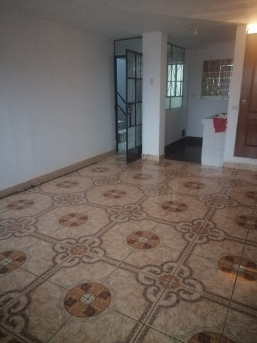 Imagen 6 de 19 de Alquiler Departamento Independiente San Juan De Miraflores