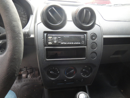 Ford Fiesta 1.6 Ambiente Mp3