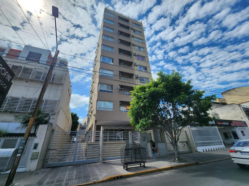 Dpto Mono Ambiente C/ Cochera - Apto Profesional - San Justo (centro)