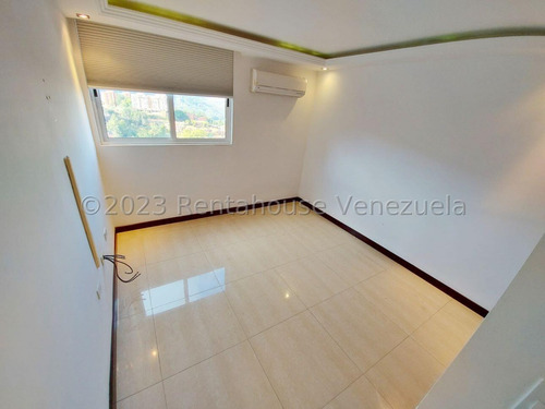 Imagen 14 de 18 de Apartamento Remodelado A Estrenar En Colinas De La Tahona!
