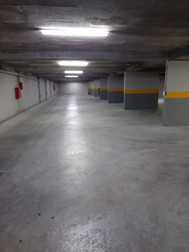 Imagen 6 de 9 de Cochera En Venta En Edificio Ituzaingó N Ref 1303