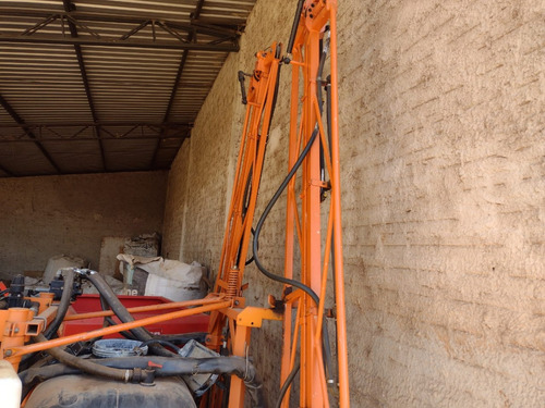 Imagem 6 de 12 de Pulverizador Jacto Condor Am-14 600 Litros Fabricação 2012