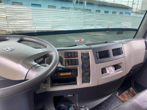 Imagem 12 de 13 de Volvo Vm 220