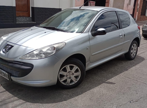 Peugeot 207 1.4 Sedan Xr