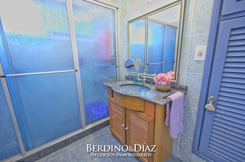 Casa - Playa Mansa 3 Dormitorios. Oportunidad- Ref: 667