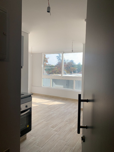 Nuevo, Studio A 4 Minutos Metro Rondizzoni