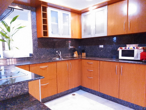Imagen 7 de 18 de Acogedor Chalet En Los Portales Ii, Nueva Casarapa, Guarenas, Estado Miranda. Yh