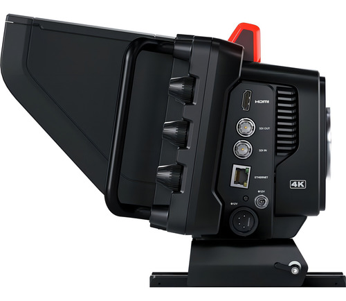 Câmera de vídeo Blackmagic Design Studio Camera Pro 4K NTSC/PAL preta