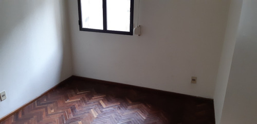 Imagen 6 de 13 de Apartamento 2 Dormitorios Ciudad Vieja Impecable Al Frente