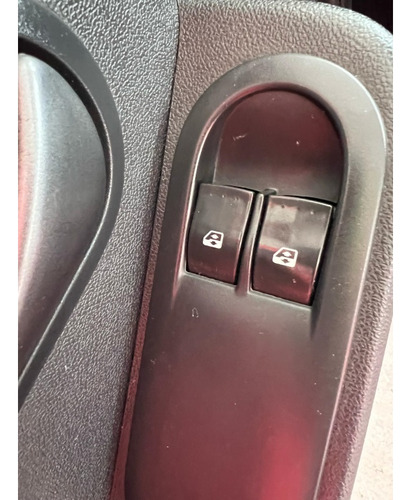 Renault Sandero 1.6 EXPRESSION 8V FLEX 4P MANUAL