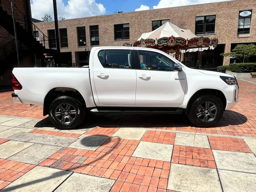 Toyota Hilux 2.4 Diésel 4X4