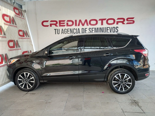 Imagen 2 de 11 de Ford Escape Titanium Color Negro 2017