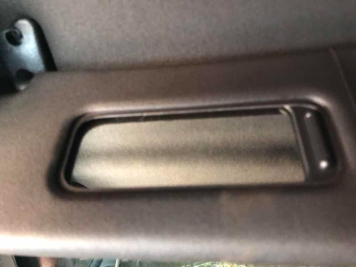Imagem 3 de 6 de Quebra Sol Lado Esquerdo Chevrolet Camaro Ss