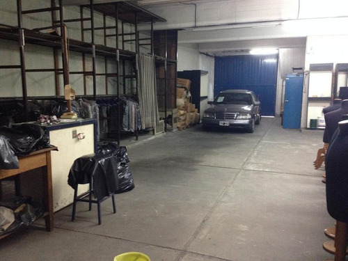 Imagen 4 de 13 de Humberto 1º Al 900 8,66 X 50 En 3 Plantas 1000 M2 Terraza