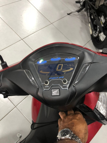 Imagem 3 de 6 de Honda Biz 125