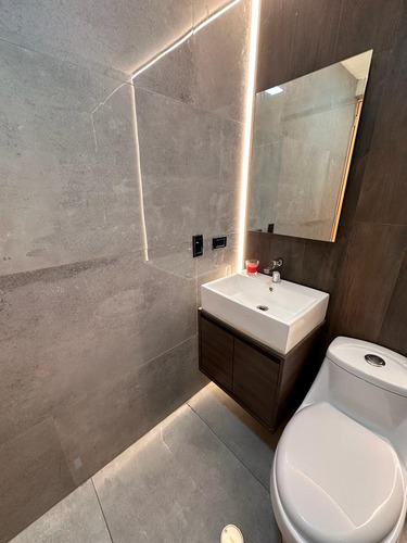 Oficina En Alquiler 225 M2-urb.los Naranjos Del Cafetal Financiamiento