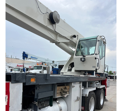 Titan Peterbilt Grua Terex 35 Toneladas 2008