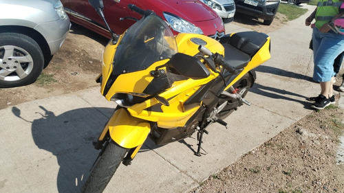 Bajaj Pulsar Rs 200