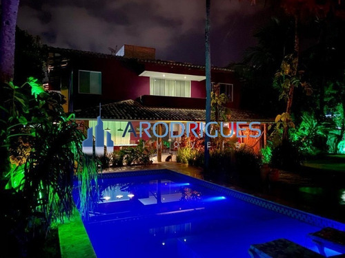 Imagem 2 de 30 de Belíssima Casa À Venda Em Ilhéus Com 2 Pavimentos, Sendo 3/4 Todas Suítes Com Acesso Exclusivo A Praia Renascer! - Ca00579
