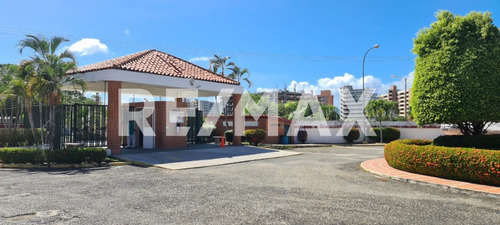 Venta De Town House Puerto Encantado, Higuerote