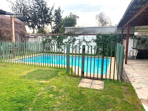 Casa En Venta De 3 Dorm. En Ñuñoa