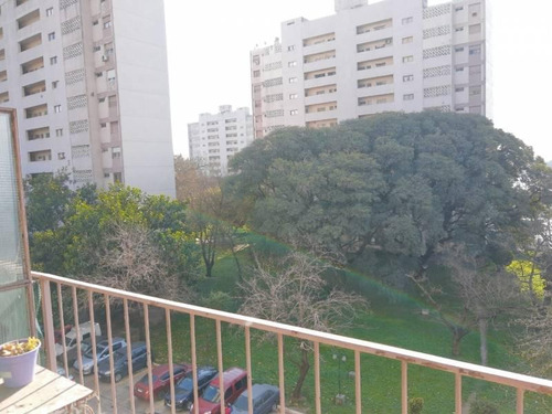 4/3 Amb C/estacionamiento B. Autopista