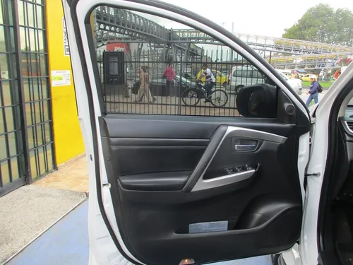 Mitsubishi Montero Sport 2.5 4x4 At Aa