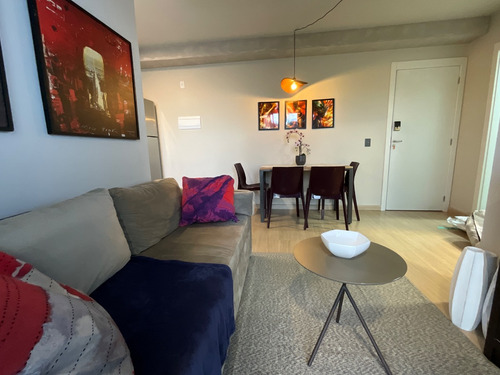 Apartamento Construído E Reformado. No Centro Do Rio 44 M² | 2 Quartos | Próximo Ao Metrô E Vlt (com 1 Ano)
