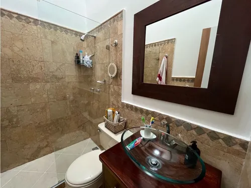 Casa Poblado De Niveles- Con Diferentes Ambientes -249mt- 3alcobas