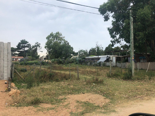 Imagen 2 de 5 de Oportunidad, Dos Solares Contiguos De 300mts C/u, A Dos Cuadras De Hermosa Playa.