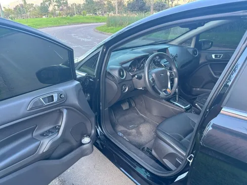 Ford Fiesta 1.6 Hatchback Titanium