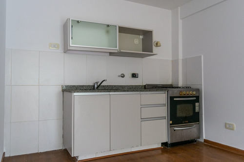 Venta Depto. 2 Amb Colegiales C/balcon, Escritorio