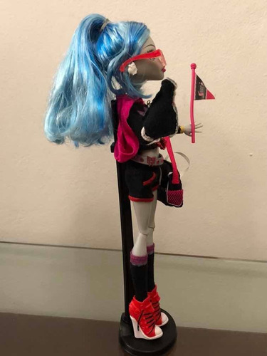 Boneca Monster High Ghoulia Yelps Cheerleader (Usado)