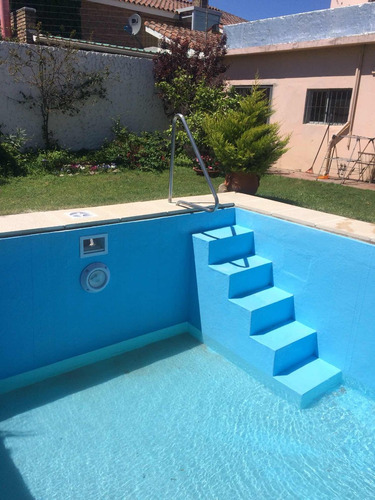 Pasamanos Para Piscinas Fibra O Hormigón, Se Amuran Con Hor